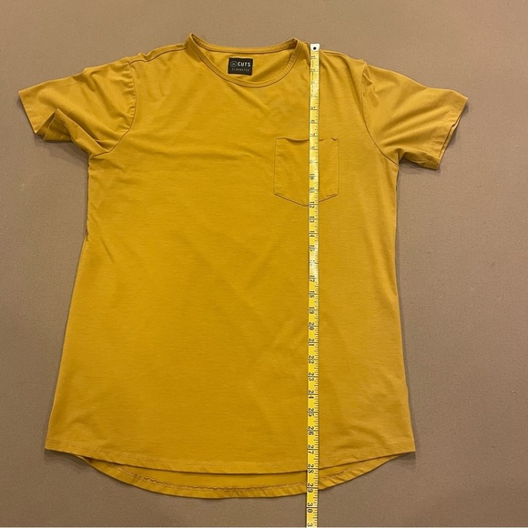 Men’s Cuts Clothing Elongated Pocket Tee Mustard Size Large - Picture 8 of 10